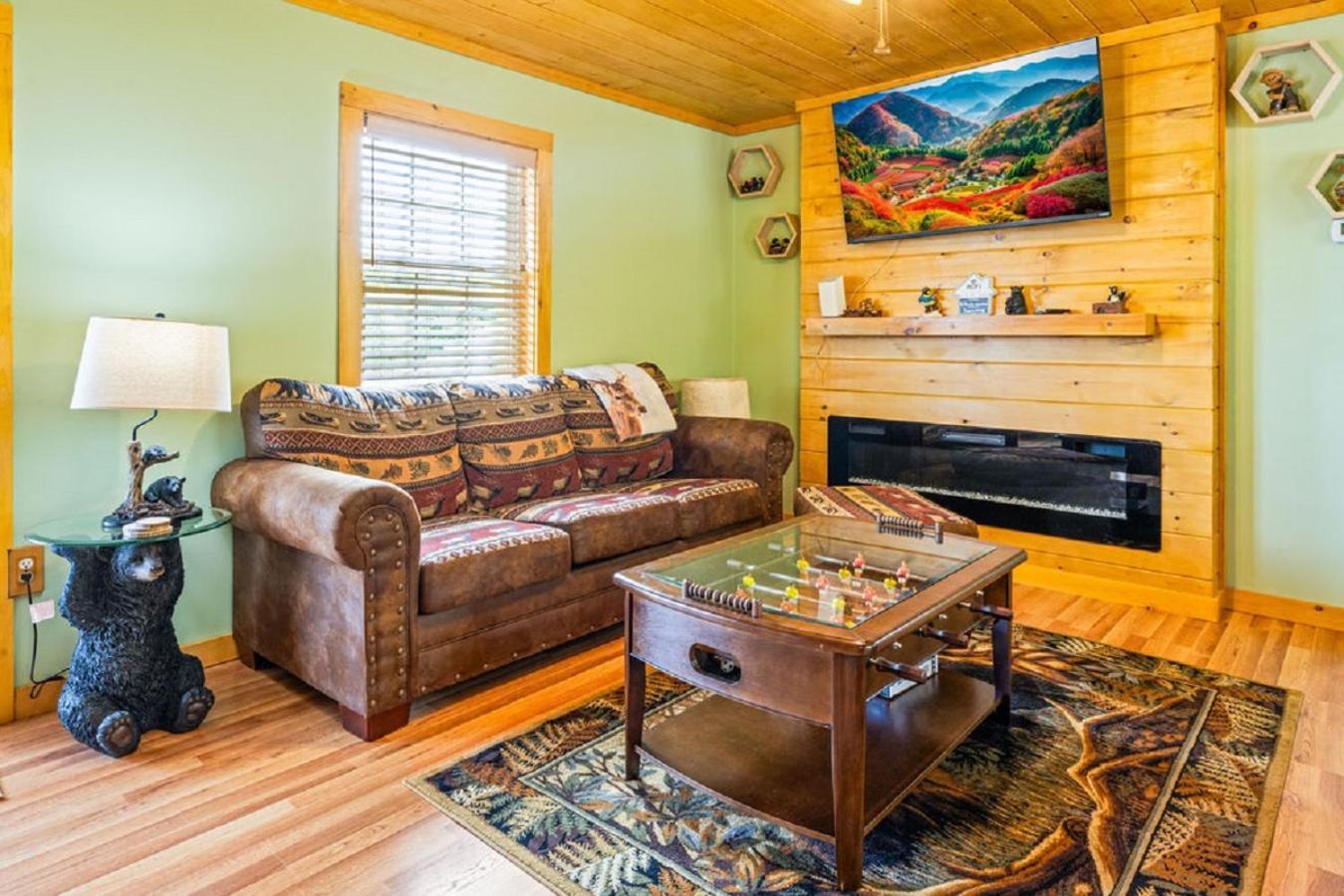 Brand New Tiny Cabin! A Bearly Adventure Sevierville Exterior foto